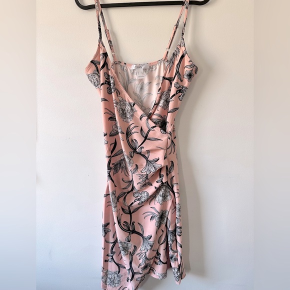 Urban Planet Floral Pink Dress - Picture 1 of 2